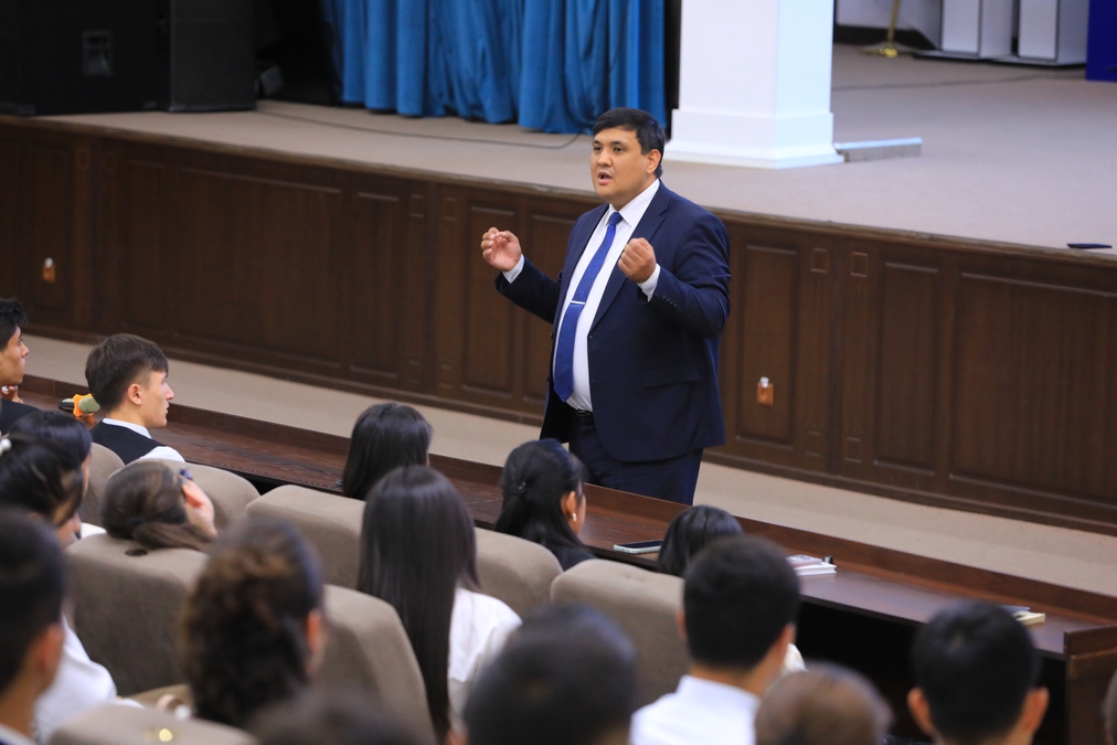 Porno urish va qamoq jazosi